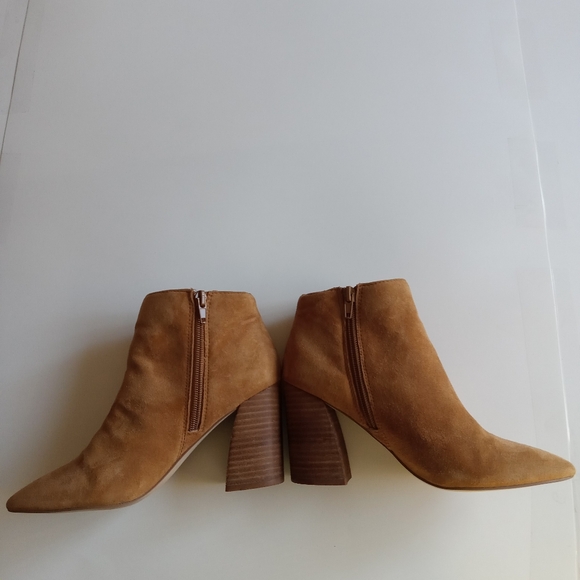 Steve Madden Suede  Boots - Picture 2 of 8